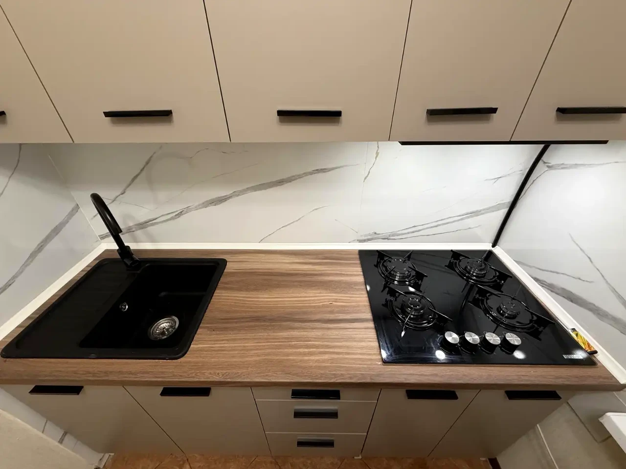 Оренда квартири 1-кімн. 30 м² 1/9 пов.