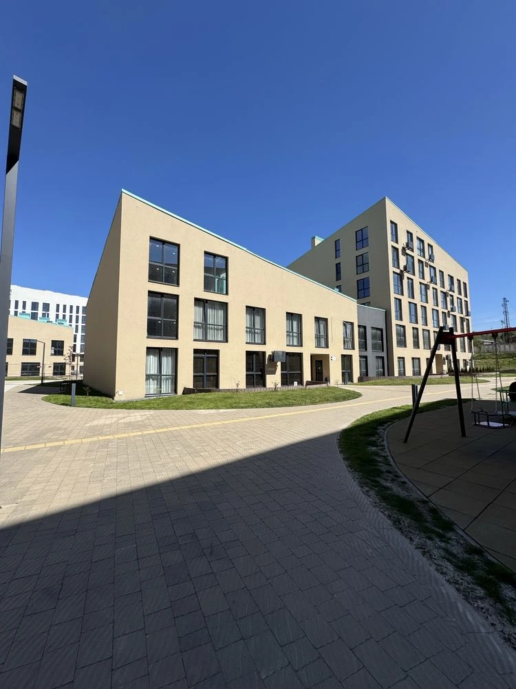 Sale of 2-room apartment, new building 71 sq m