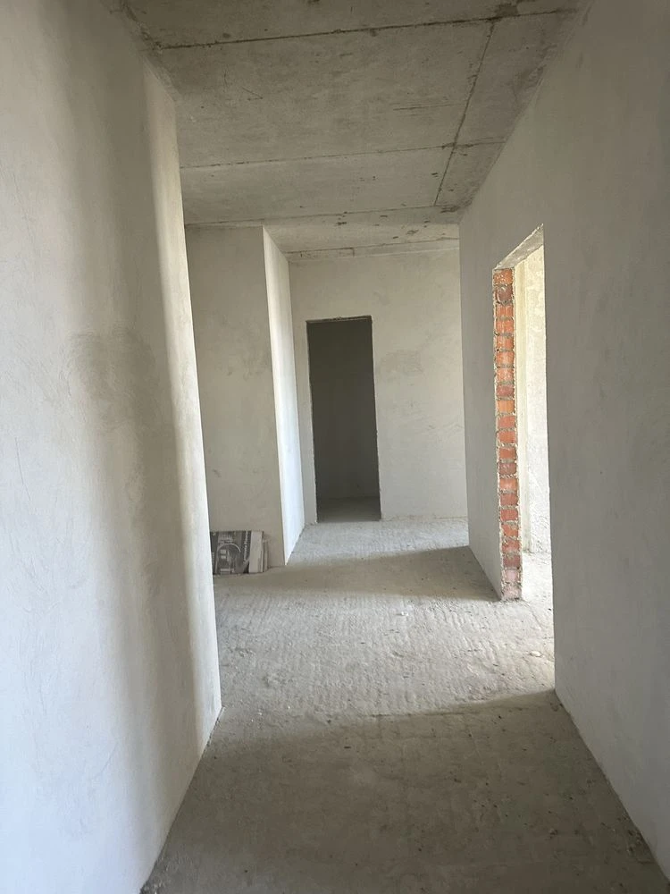 2-room apartment St. 67 sq.m 8/8 building. Building 78 thousand UAH
