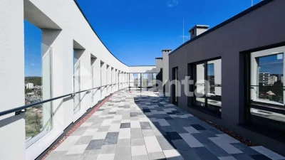 Apartment with a terrace in GreenVille Park with a view of all of Lviv