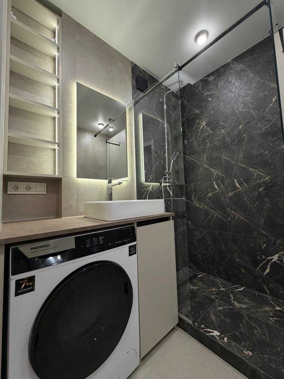 Sale of a spacious one-room apartment with a studio kitchen at
