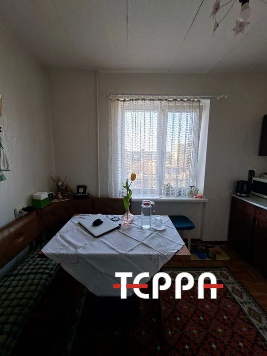 Продажа: Трехкомнатная квартира, Кичкас