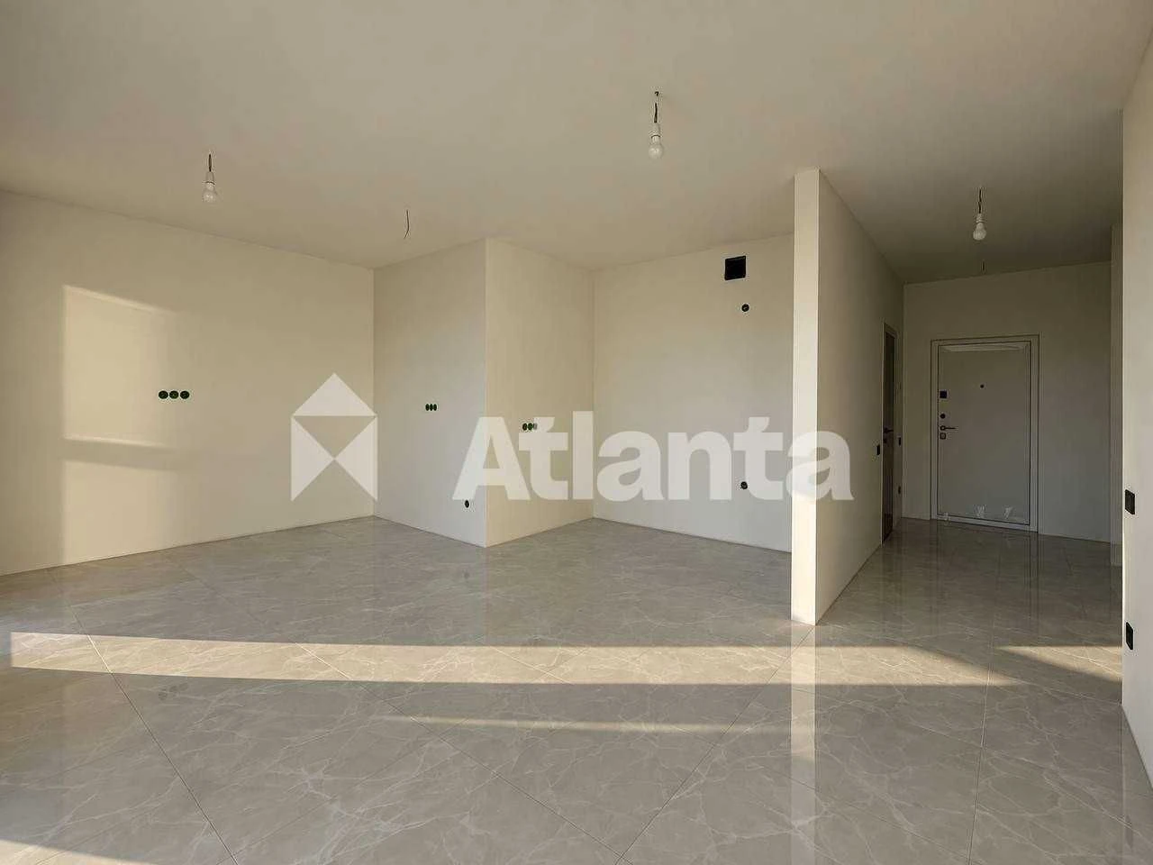 Sale of a 2-room apartment with renovation in residential complex "Veza" on St. Bohdana