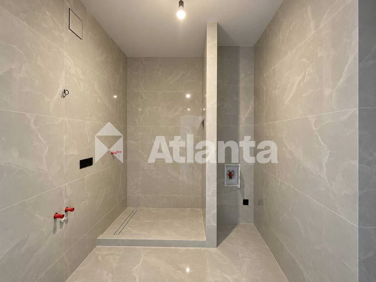 Sale of a 2-room apartment with renovation in residential complex "Veza" on St. Bohdana