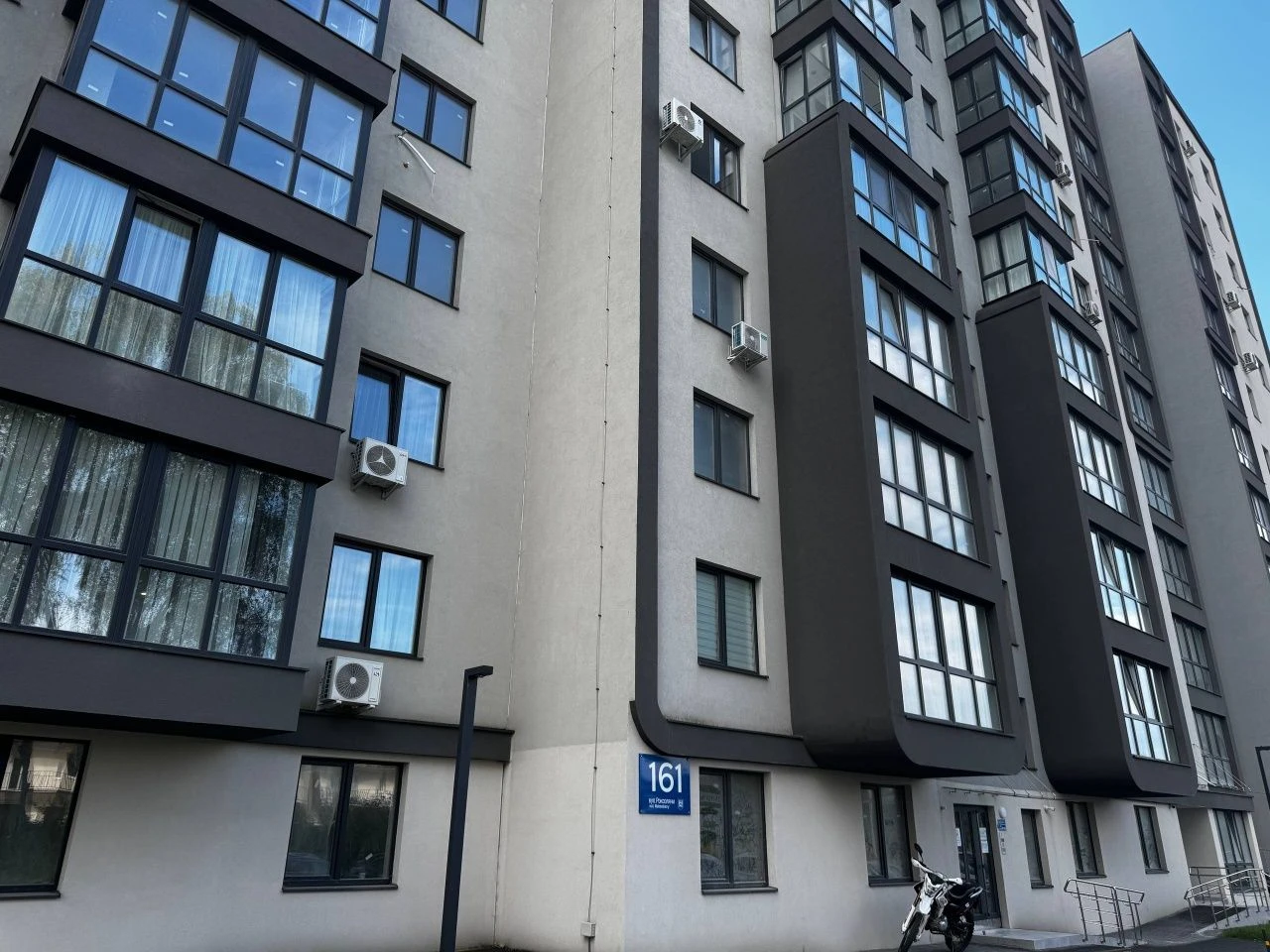Sale of a 2-room apartment in a new building R2 Residence on