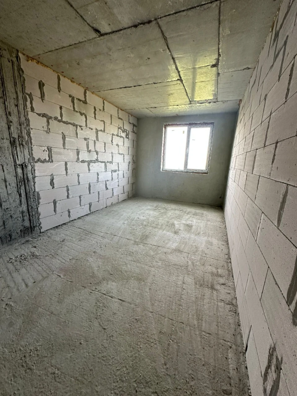 Sale of a 2-room apartment in a new building R2 Residence on