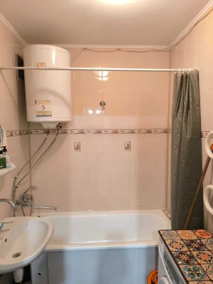1-room apartment on Mazep Street
