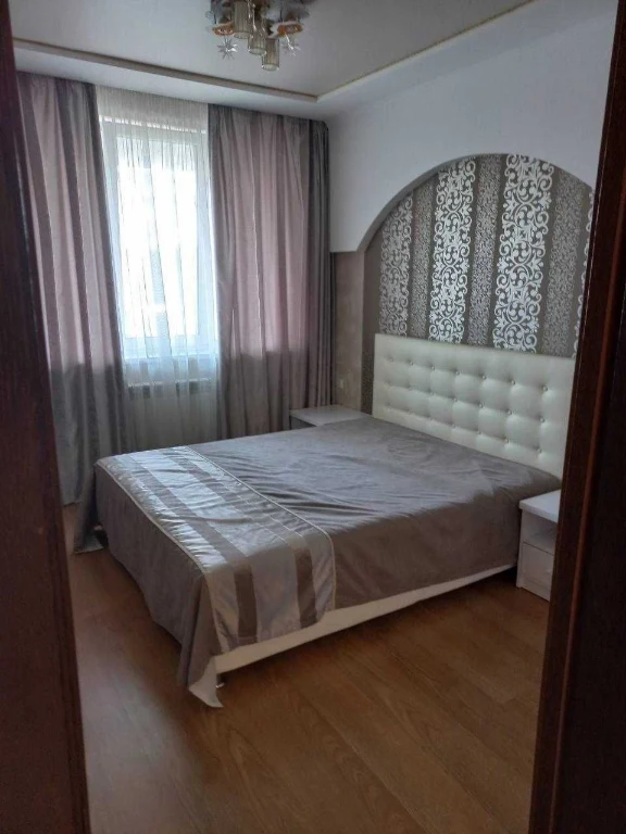 Продажа 1-комнатной квартиры с ремонтом 53 м2 по ул. Липинского