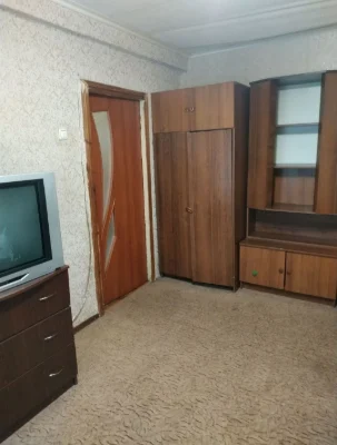 Продается 1 комнатная квартира ст.метро Дарницаст.