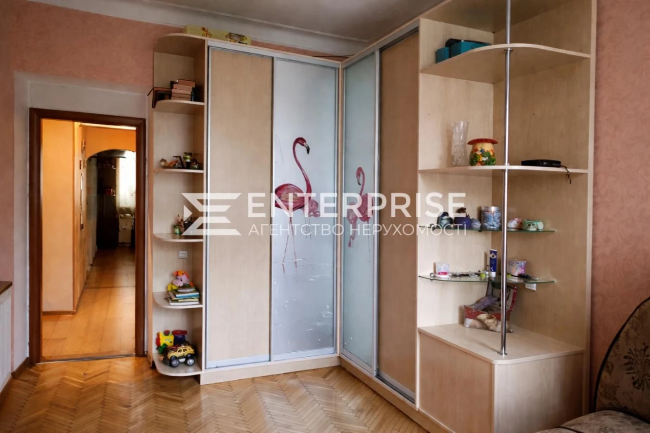 Продаж 2к квартири вул.Татарська, метро Лук'янівка, Шевченкі