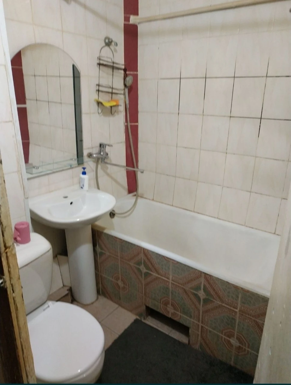 Продается 1 комнатная квартира ст.метро Дарницаст.