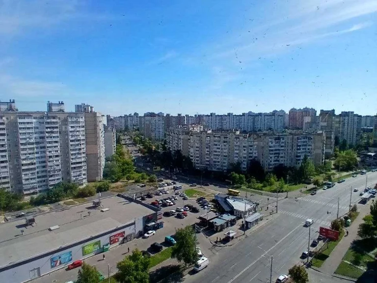Apartment. Kyiv, Raduzhsky St.