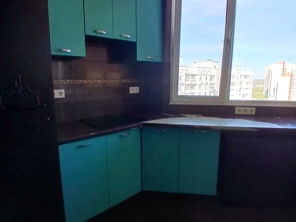 Apartment. Kyiv, Raduzhsky St.