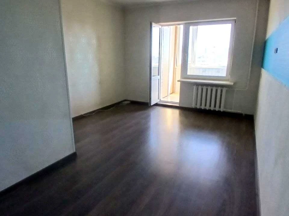 Apartment. Kyiv, Raduzhsky St.