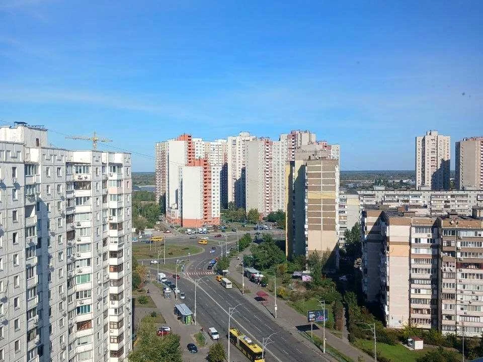 Apartment. Kyiv, Raduzhsky St.