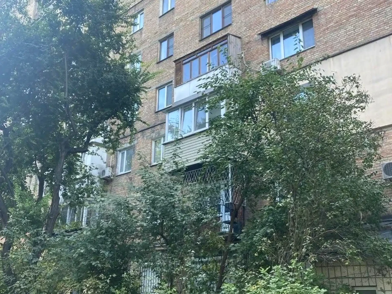 Sale of 1-room apartment 35.6 sq m 2/10 floor