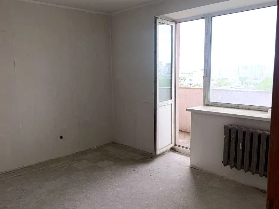 Apartment. Kyiv, Gamalievska St.