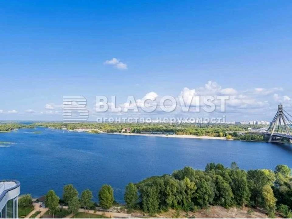 Квартира. Київ, проспект Володимира Івасюка