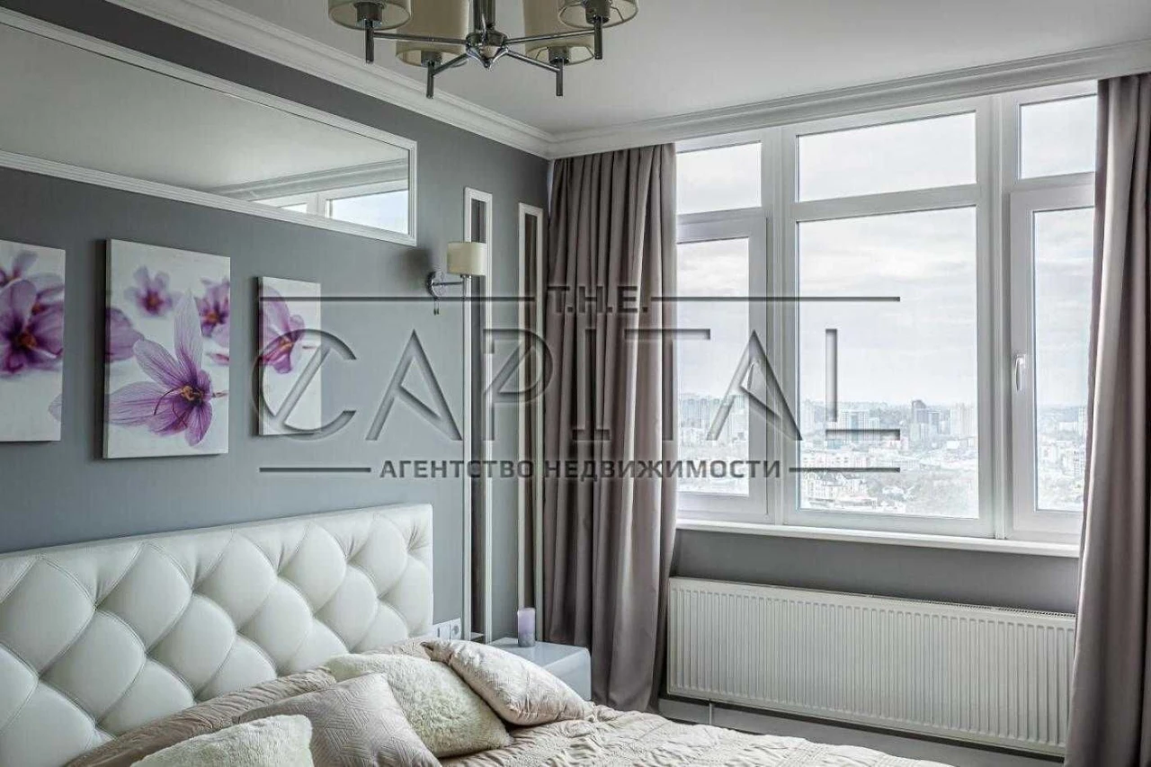Sale of an apartment in the Podvisotsky residential complex, 77 square meters, Kakh Bendukidze, Pechersky