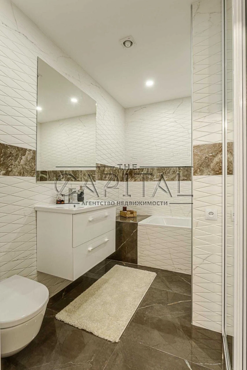 Sale of an apartment in the Podvisotsky residential complex, 77 square meters, Kakh Bendukidze, Pechersky
