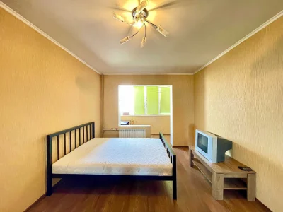 For sale 1-bedroom apartment, Alexander Koshytsia Street 9, metro