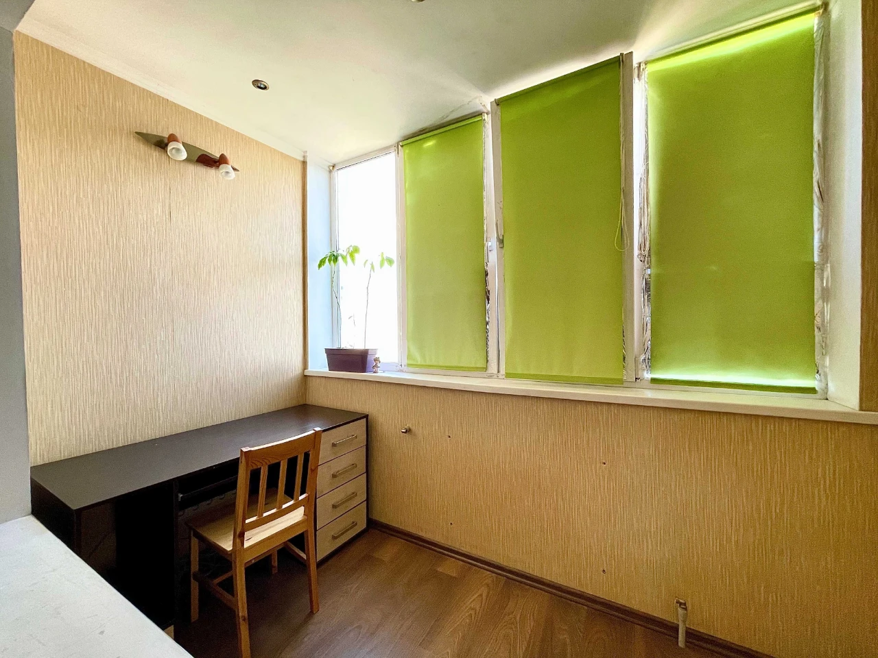 For sale 1-bedroom apartment, Alexander Koshytsia Street 9, metro