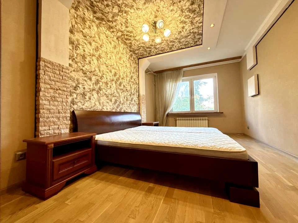 Квартира. Київ, Петра Григоренка просп.