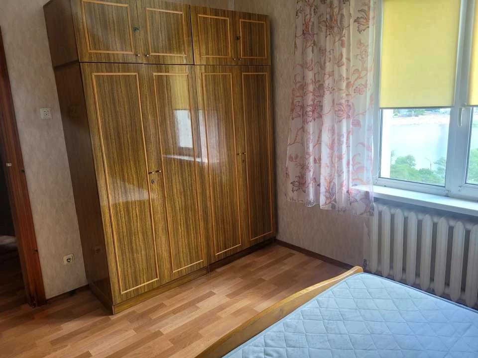 Apartment. Kyiv, Dragomanova St.