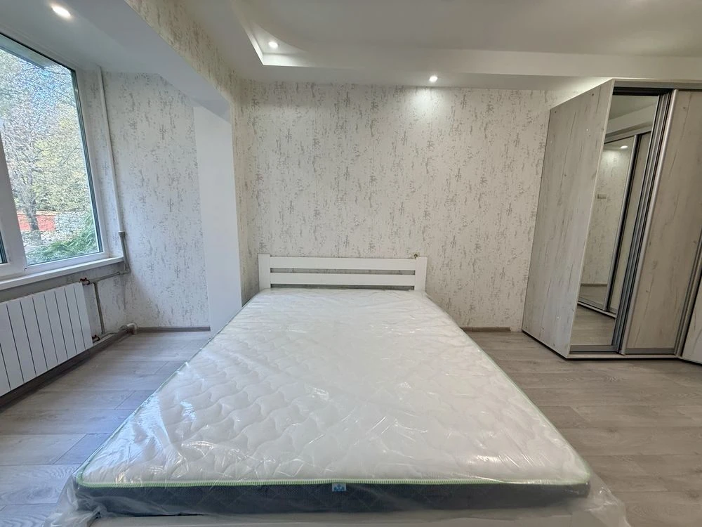 Sale of 1-room apartment, St. Pechenyzka, Tataraka district, new renovation!