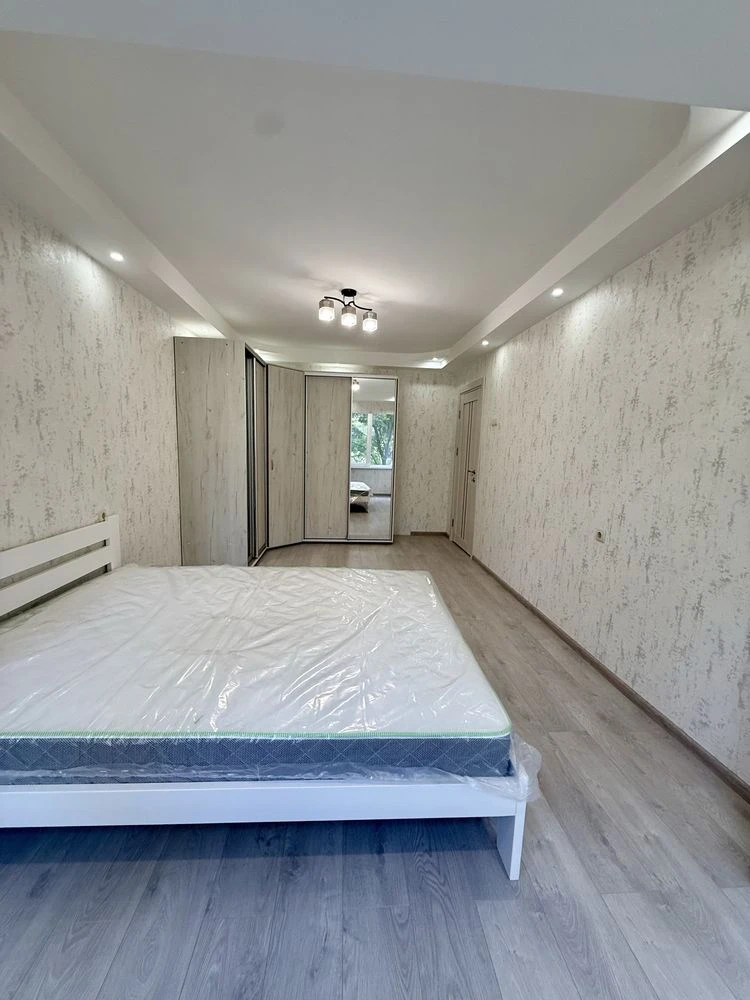 Sale of 1-room apartment, St. Pechenyzka, Tataraka district, new renovation!