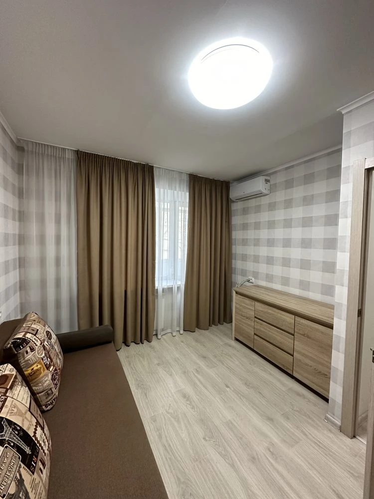 Pechersk 1 room small apartment 22 sq.m. With renovation and furniture