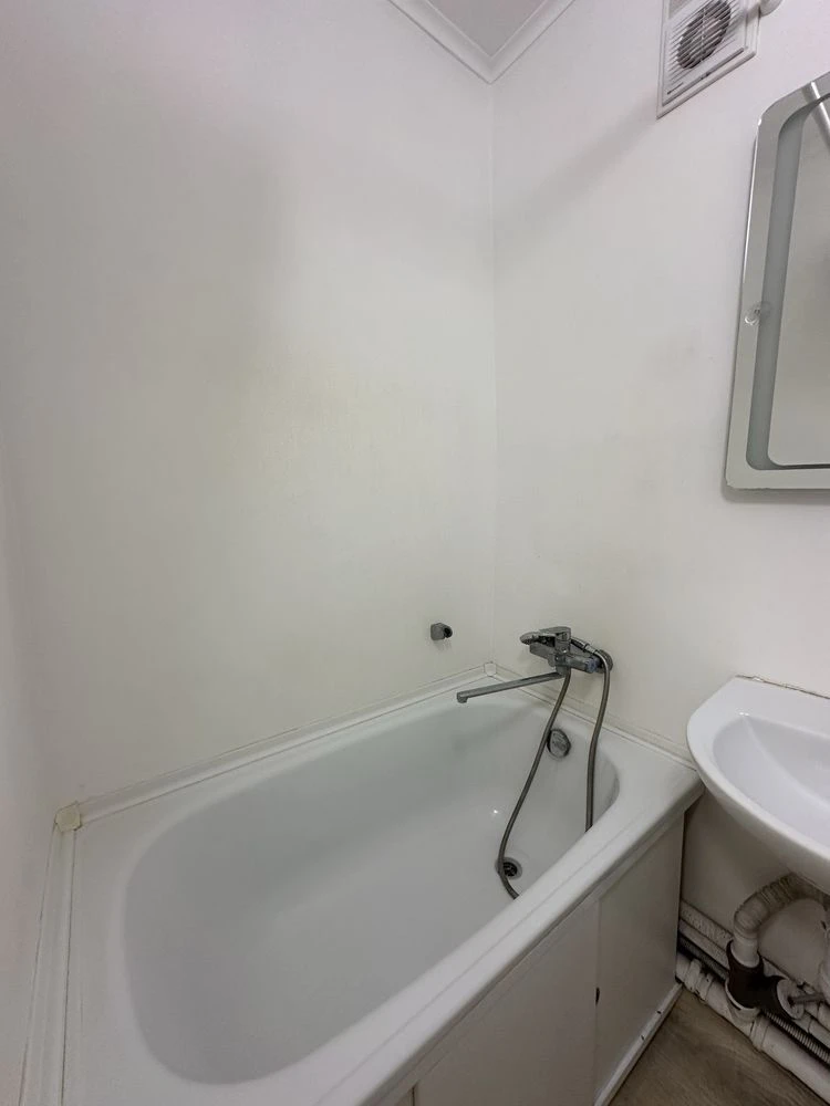 Pechersk 1 room small apartment 22 sq.m. With renovation and furniture