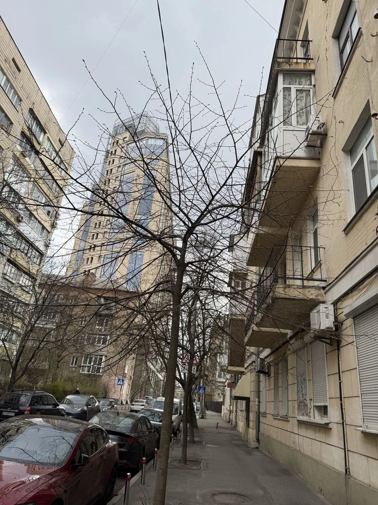 Продаж квартира Різницька Центр Печерськ Офіс
