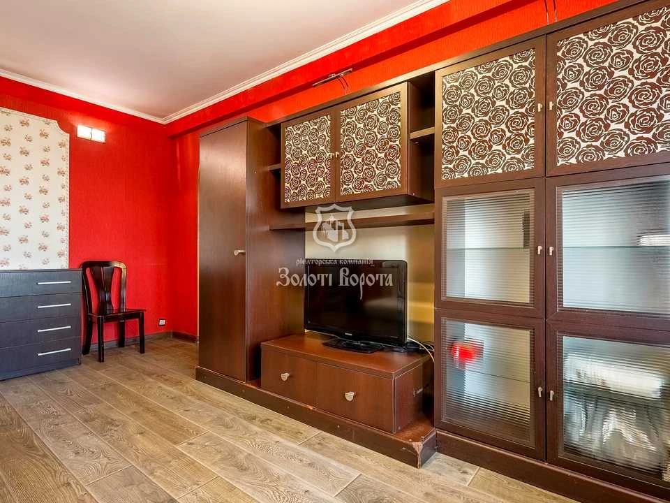 Apartment. Kyiv, Boulevard of the Verkhovna Rada.