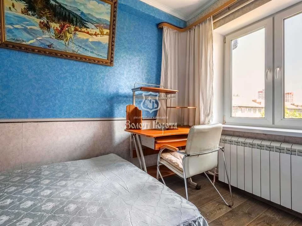 Apartment. Kyiv, Boulevard of the Verkhovna Rada.