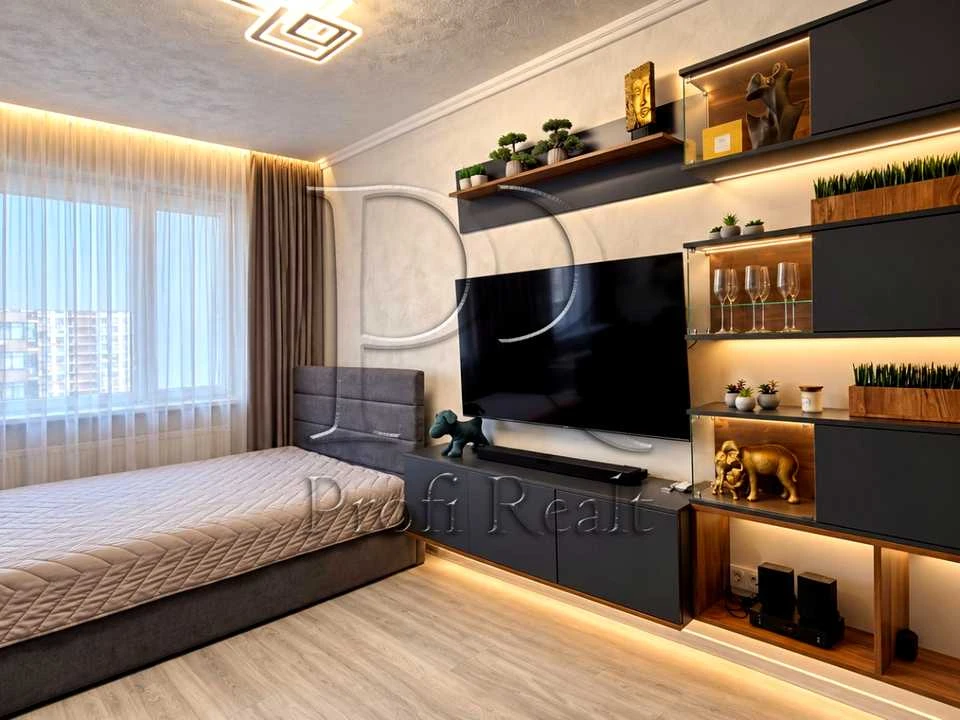 Apartment. Kyiv, European Union Avenue