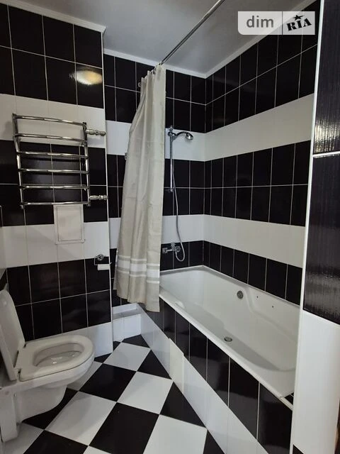 For sale 3-room apartment 117 sq. m on Urlivska Street 11A • ID 3460