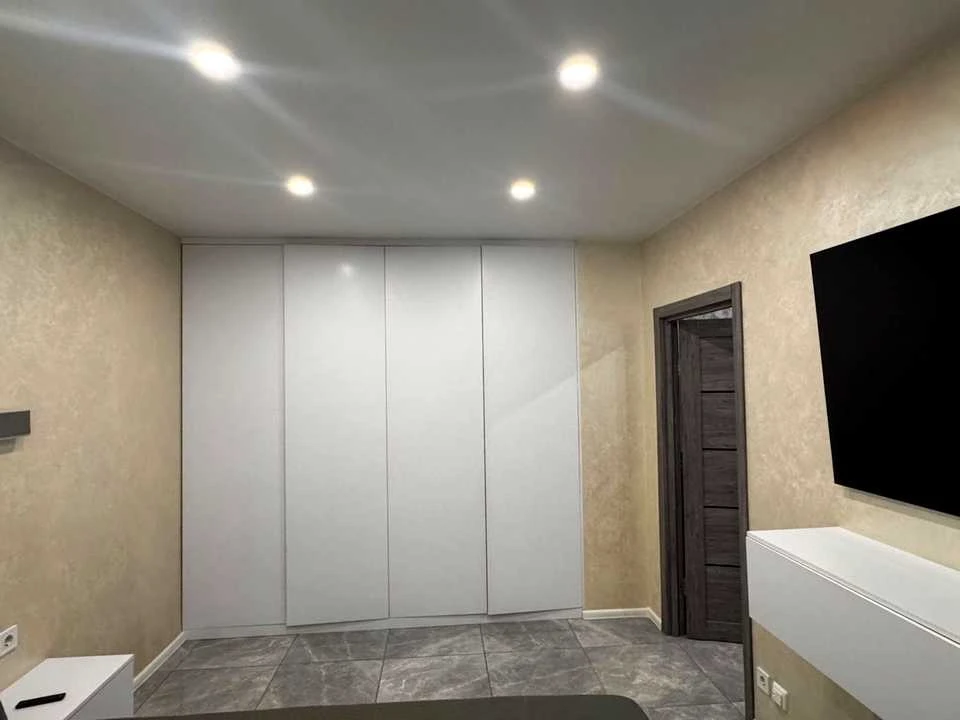 Apartment. Dnipro, Teatralna St.