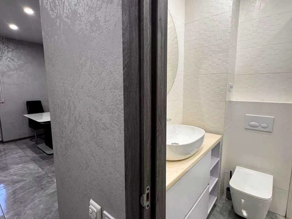 Apartment. Dnipro, Teatralna St.