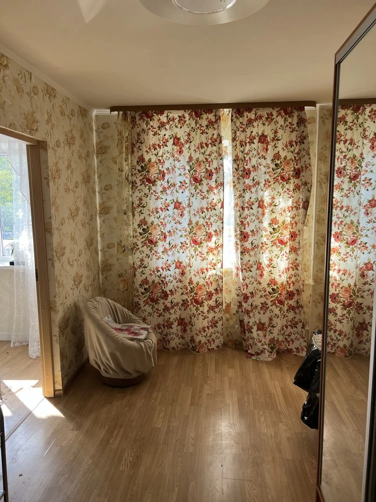 Продам 3 кімнатну квартиру на Пр. Калнишевського (Косіора)