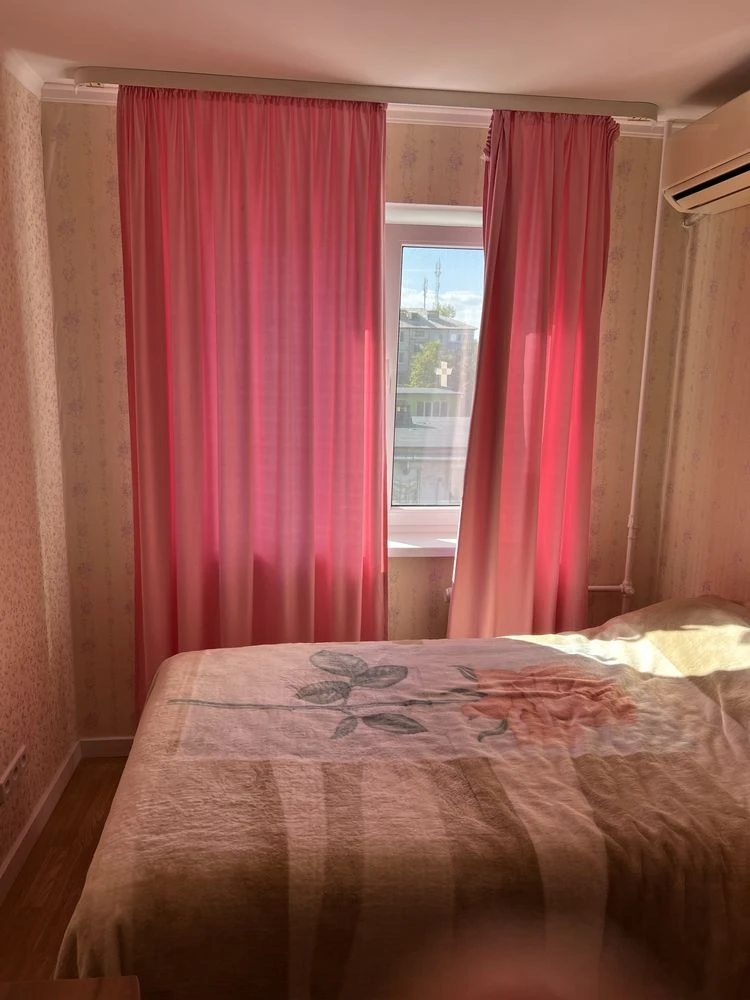 Продам 3 кімнатну квартиру на Пр. Калнишевського (Косіора)