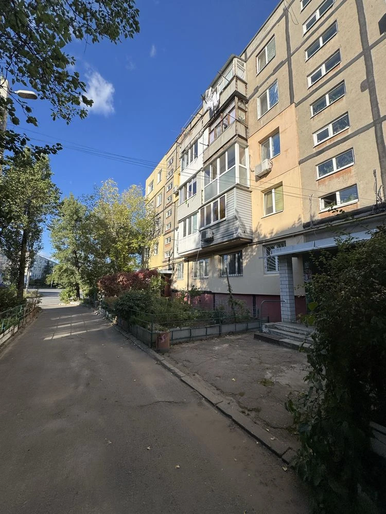 Продається 2-кімнатна квартира! Проспект Тракторобудівників! Салтівка