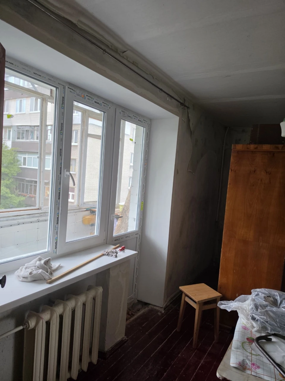 For Sale: 2-room apartment on Titova (Independence) Street, Right Bank of Polya