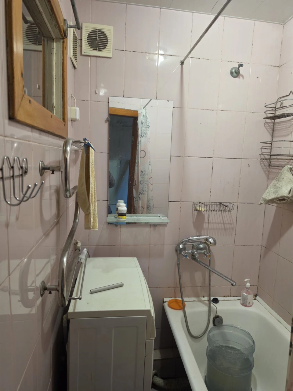 For Sale: 2-room apartment on Titova (Independence) Street, Right Bank of Polya