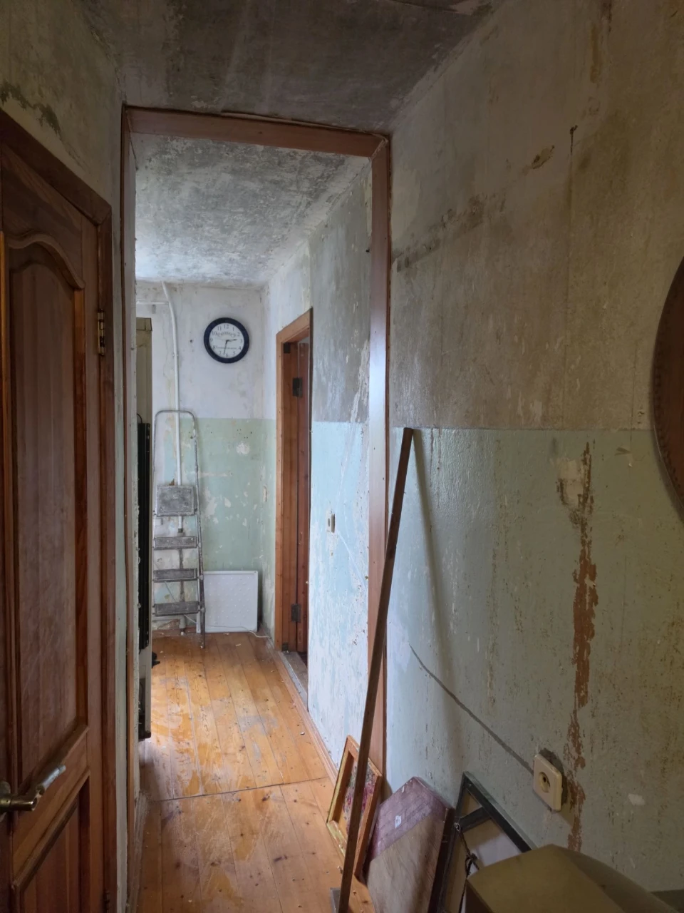 For Sale: 2-room apartment on Titova (Independence) Street, Right Bank of Polya