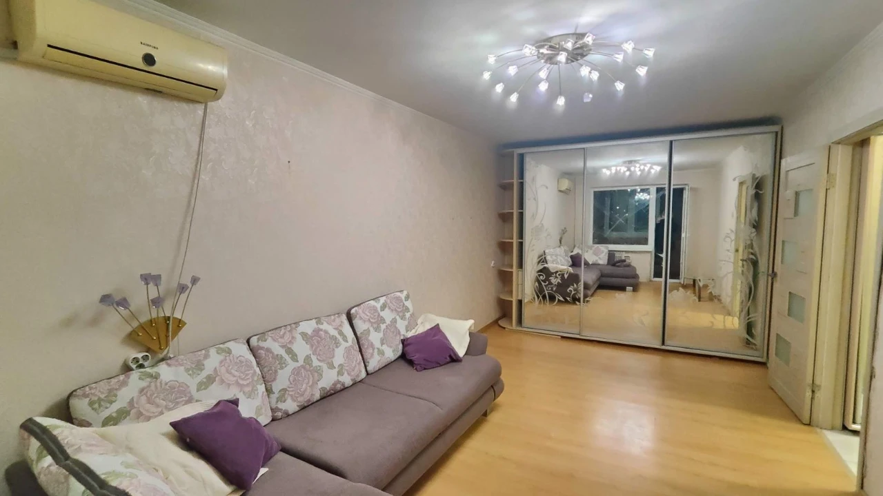 Продам 2к квартиру Покровский