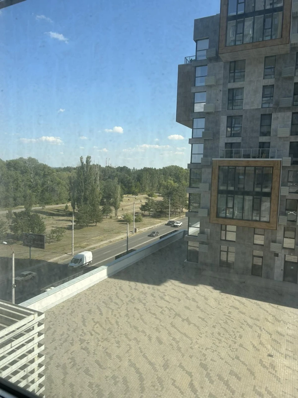 ЖК П'ятий Континент, 5 Континент, Перемога, власник