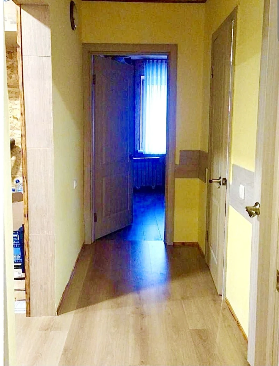 Продам 3 к с Ремонтом ж/м Тополь  Терра