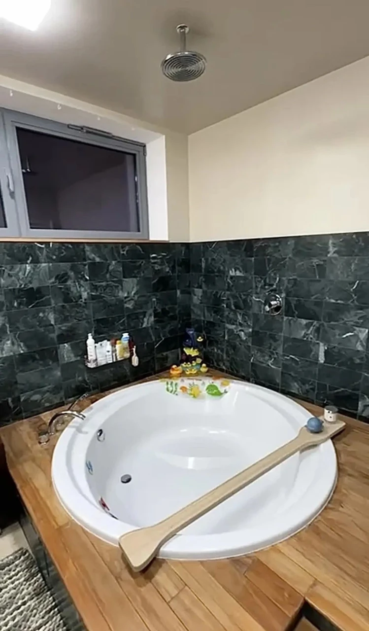 Продам 3-кімнатну квартиру, Нагорний, ЖК Амфітеатер