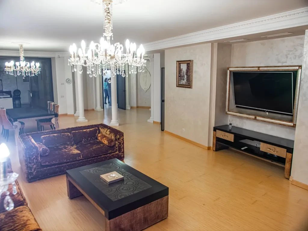 For sale 3-room apartment, Park Шевchenko, residential complex Amphiteater